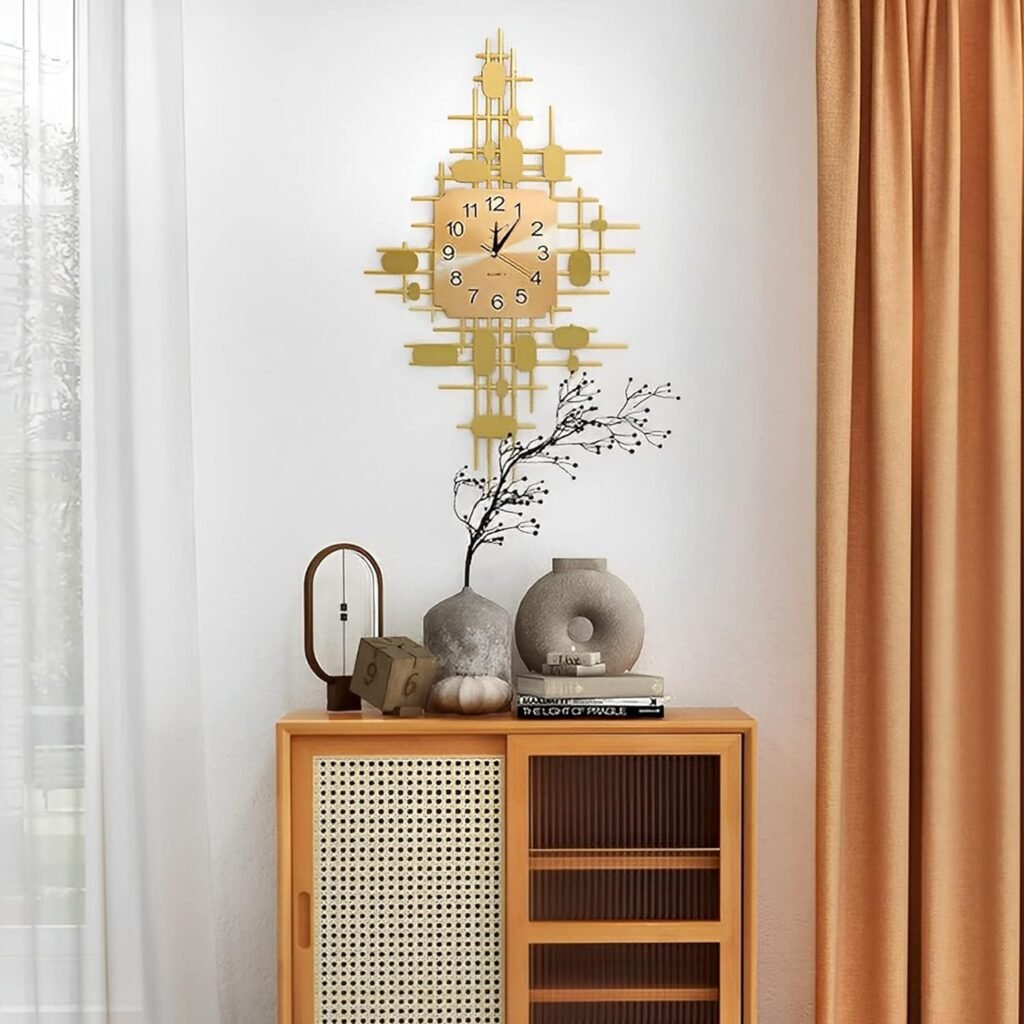3D Gold Fashion Metal Oversized Wall Clock Modern Luxury Home Decor Dining Room Living Room Wall Clocks B21.7 W x 35.4 H